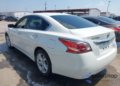 2014 Nissan Altima 2.5 Sv z USA, uszkodzony, nr VIN 1N4AL3AP2EN238800
